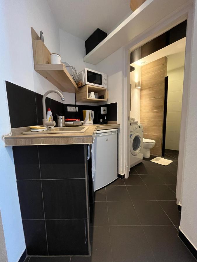 Old Town Napoleon Crib Apartment Bucharest Exterior photo